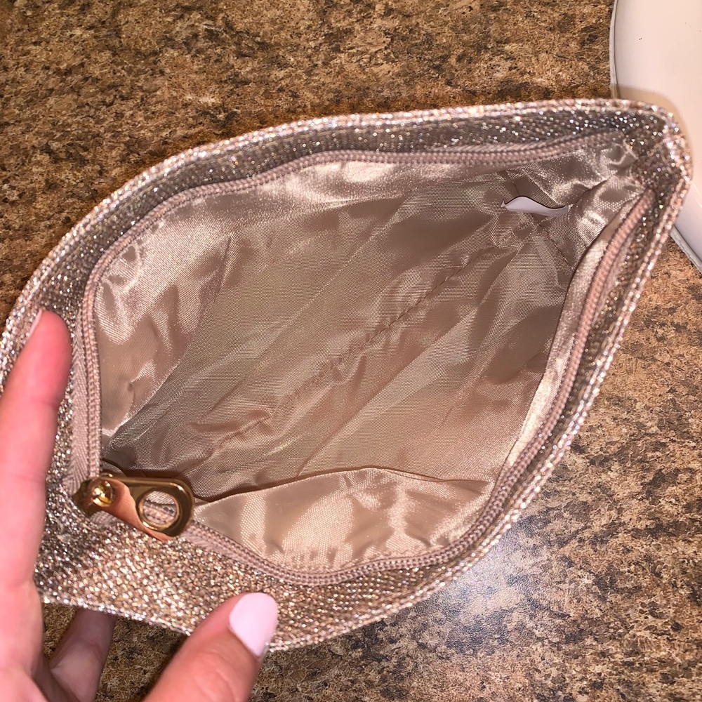 Makeup bag - Picture 3 of 3